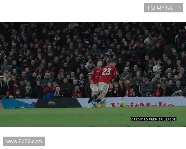 皮克讽曼联阵容仍靠巨资